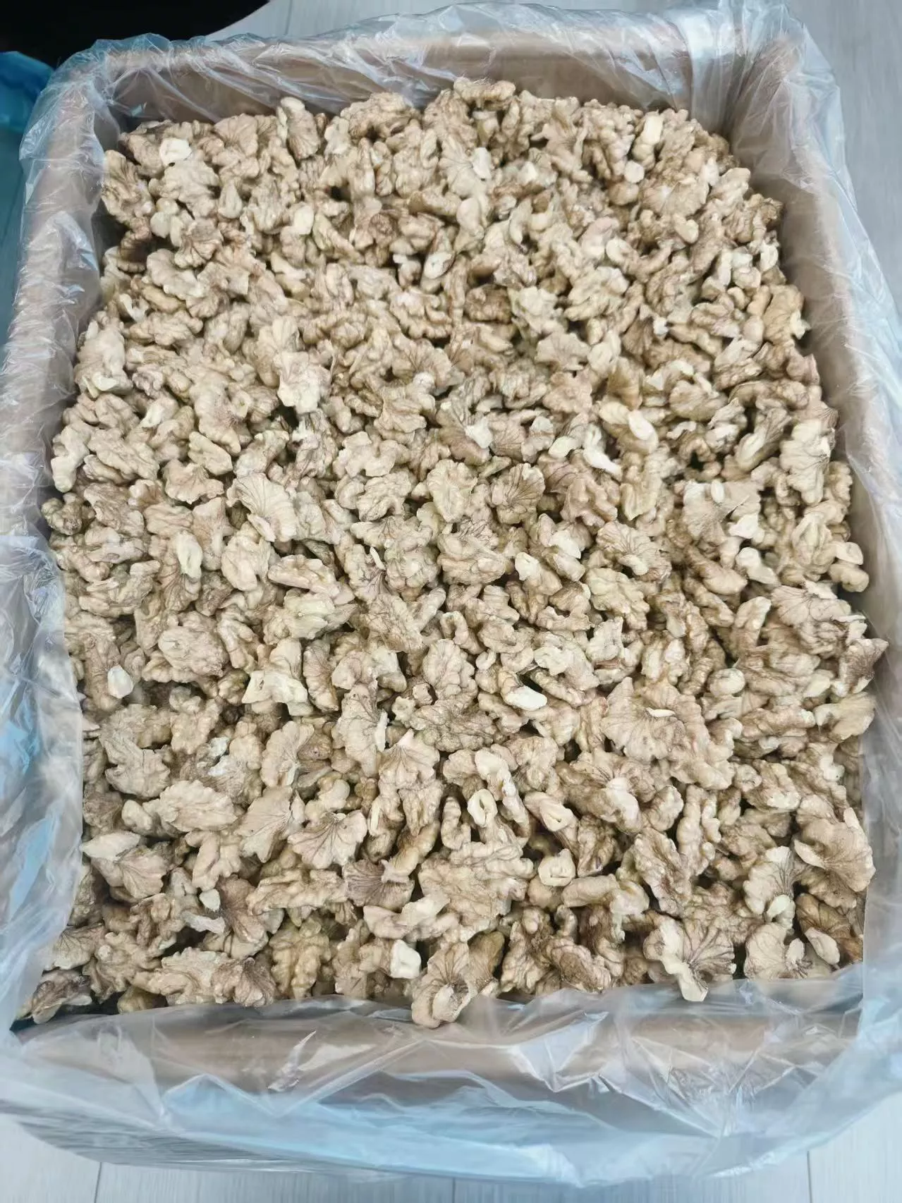 Walnut Kernels
